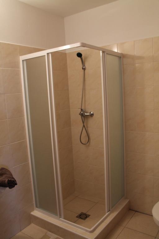 Guest House Hodus Vydrany Екстериор снимка